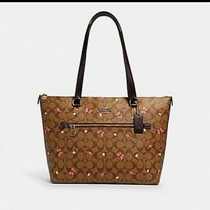 Coach Gallery Butterfly Tote